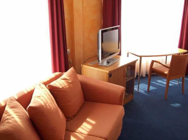 Allee Hotel Karlsruhe Dış mekan fotoğraf